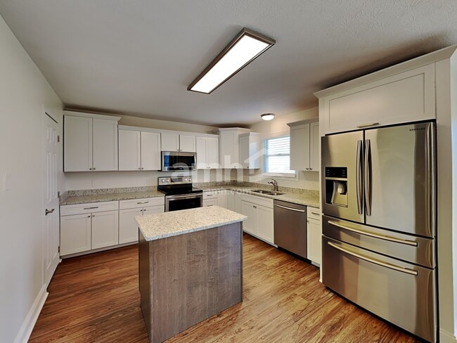 Foto del edificio - 836 Orwell St