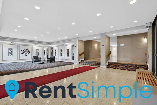 Building Photo - 6001 Arlington Blvd