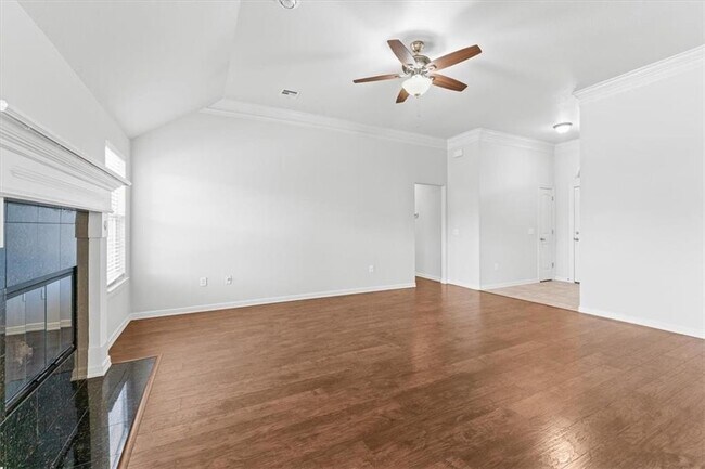 Building Photo - 4618 Cory St