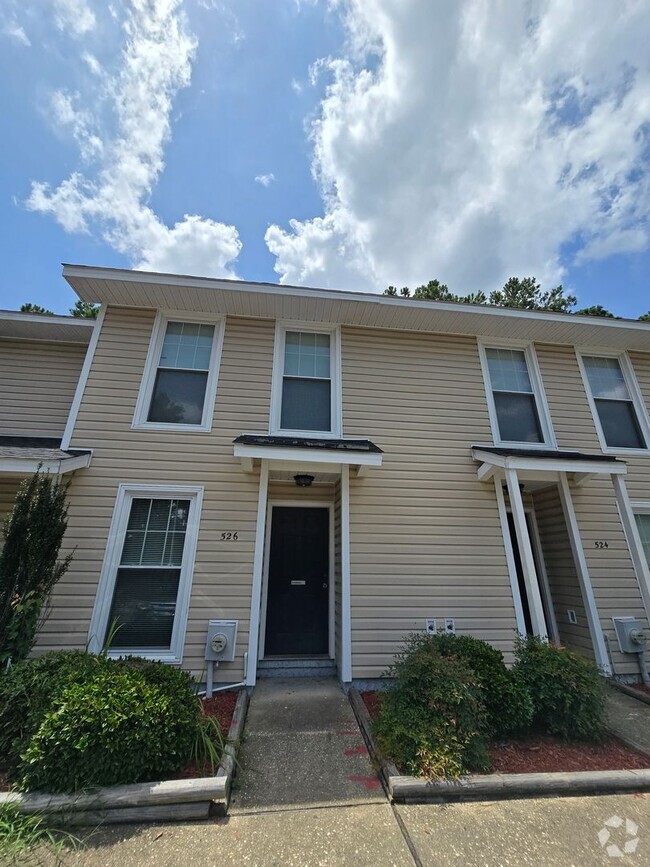 Building Photo - 526 Mill Cove