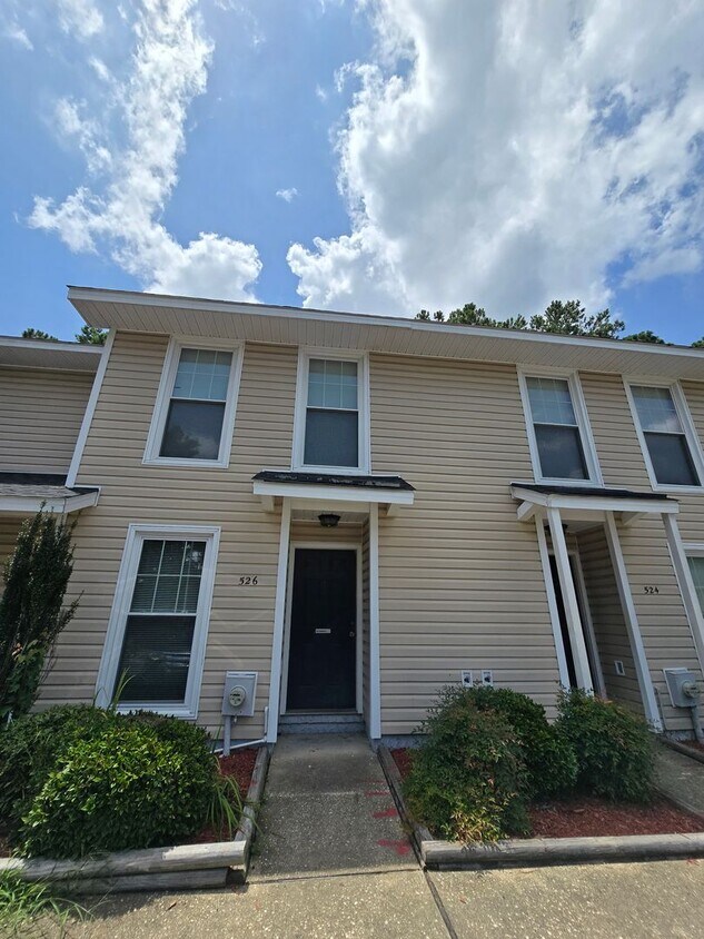 Foto principal - 526 Mill Cove
