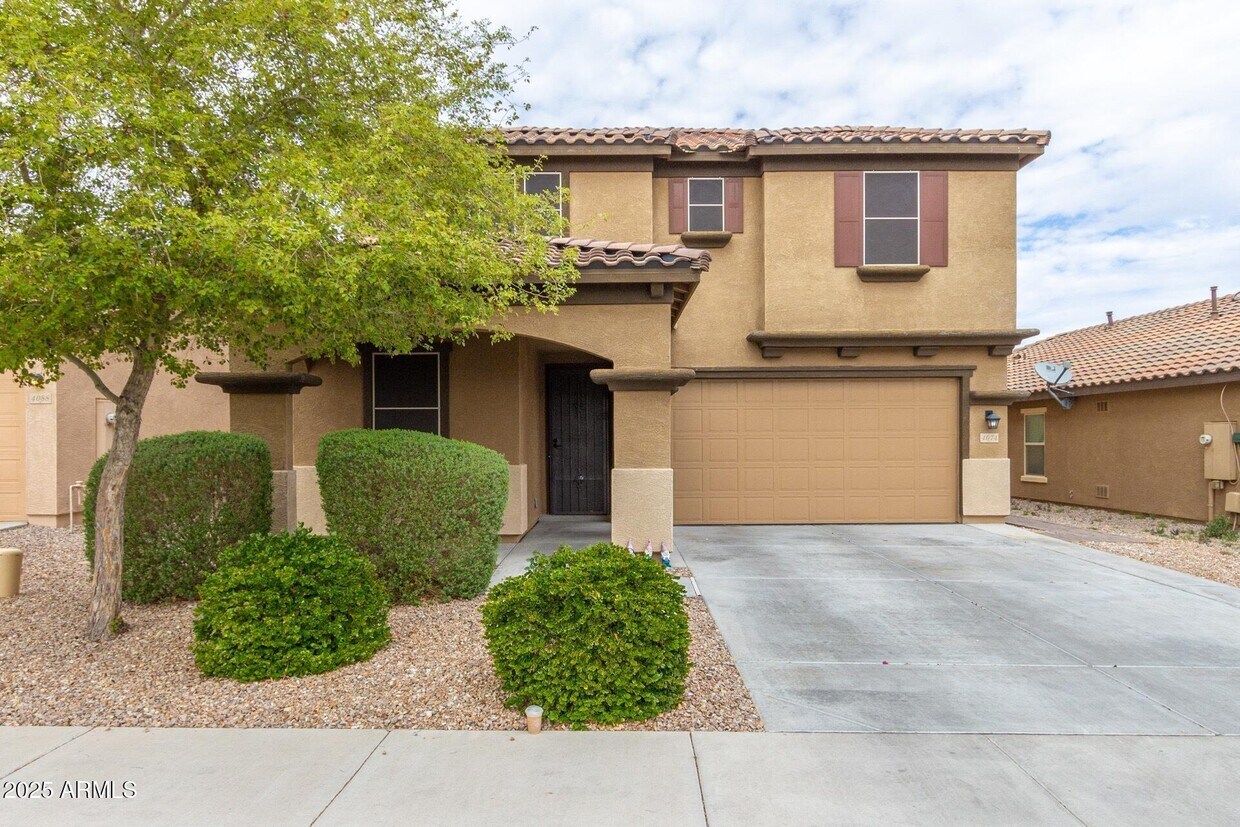 Foto principal - 4074 Kirkland Ave