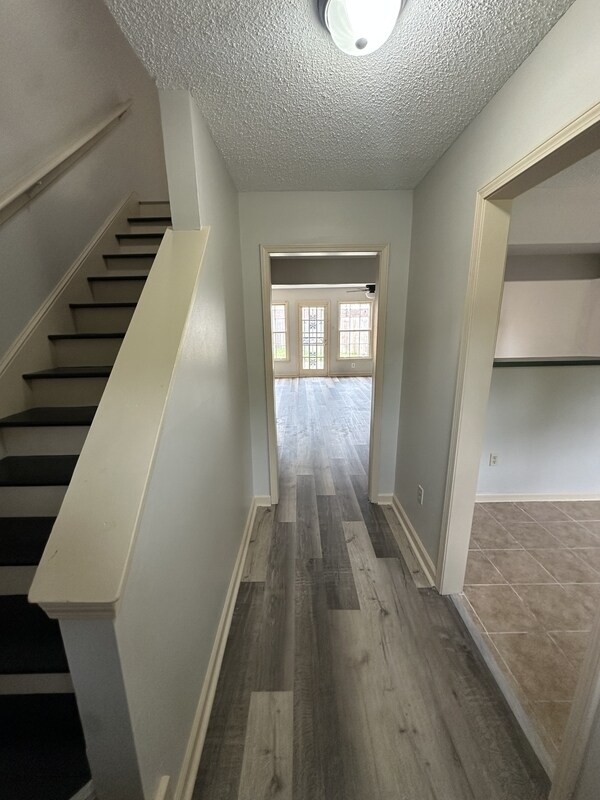 Foto del edificio - 6374 Hunters Pl Dr