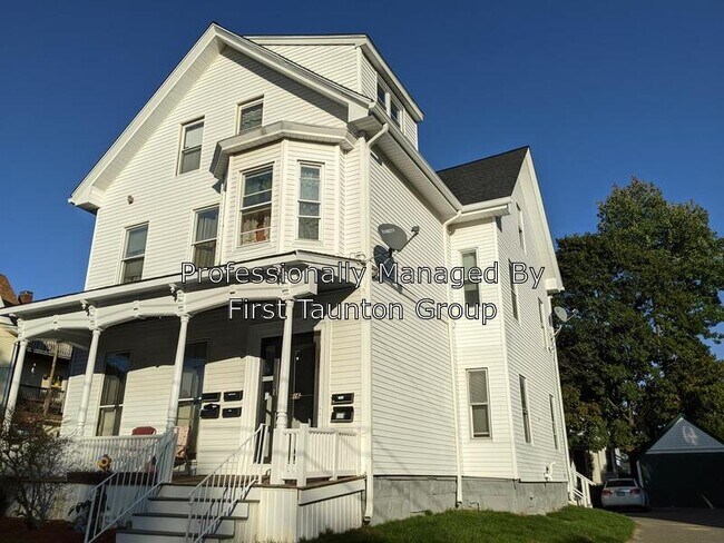 Foto del edificio - 16 Clinton St