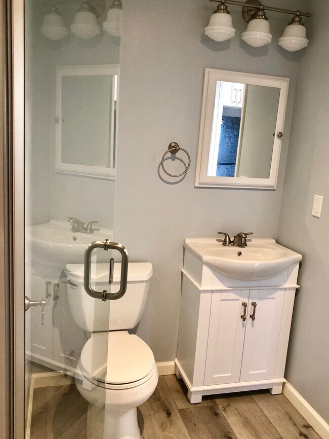 Building Photo - 661 Fairmount Ave