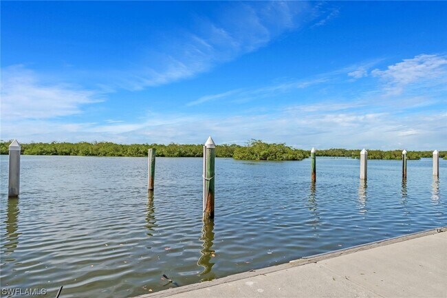 Foto del edificio - 435 Dockside Dr