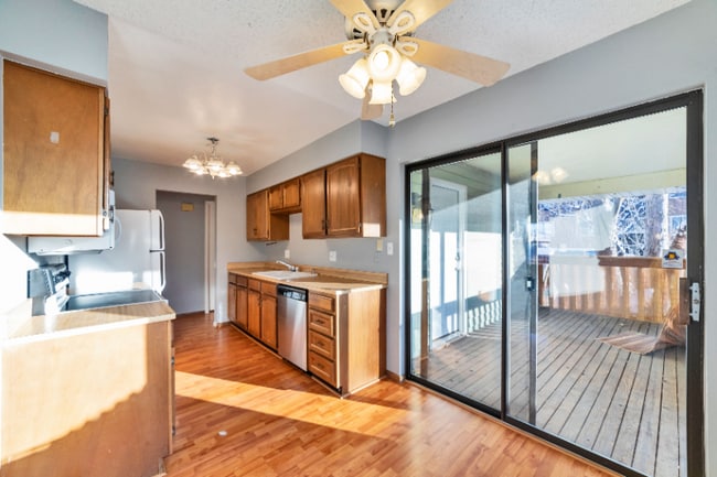 Building Photo - 6450 Newcombe Ct