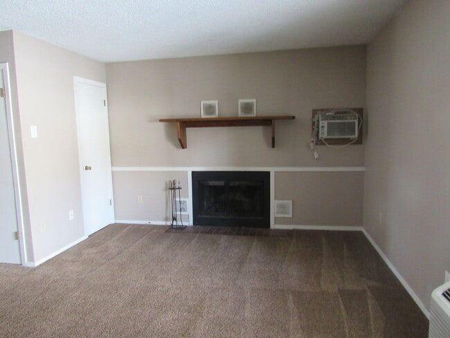 Foto del edificio - Ground Level One Bedroom