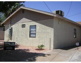 Building Photo - 211 Zinc St