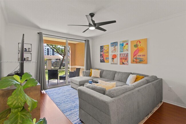 Foto del edificio - 6831 SW 44th St