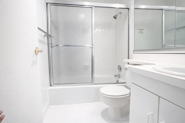 Foto del edificio - 241 E 39th St