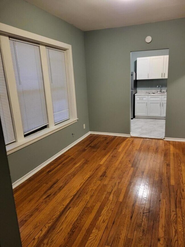 Foto del edificio - 6710 S Merrill Ave