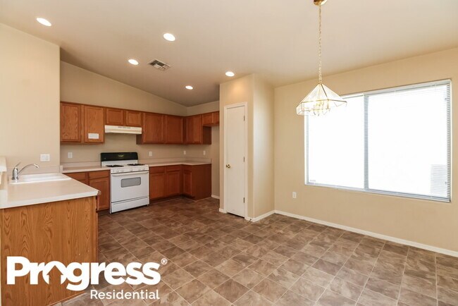 Building Photo - 3620 W Avenida Del Mar