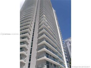 Building Photo - 1100S S Miami Ave