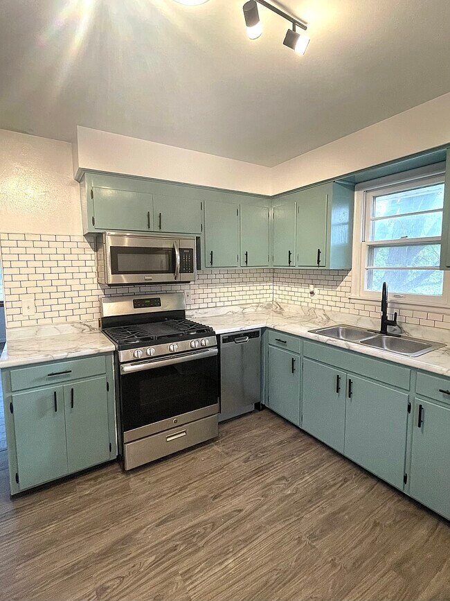 Foto del edificio - 5854 Washburn Ave S