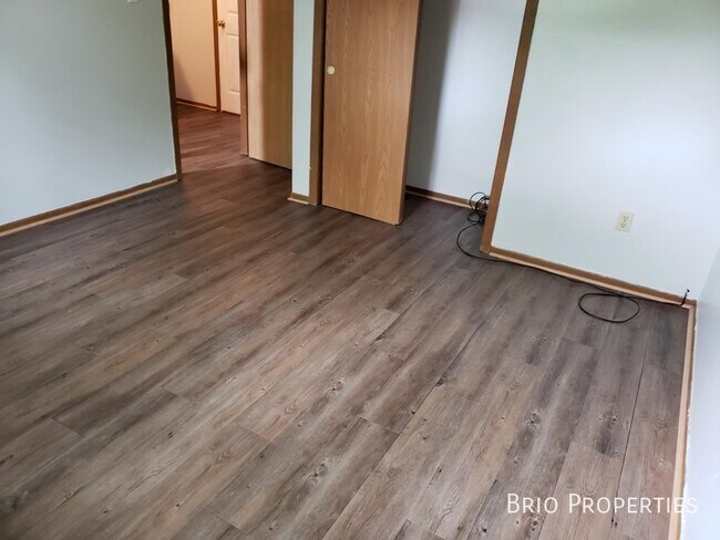 Foto del edificio - 6215 72nd St