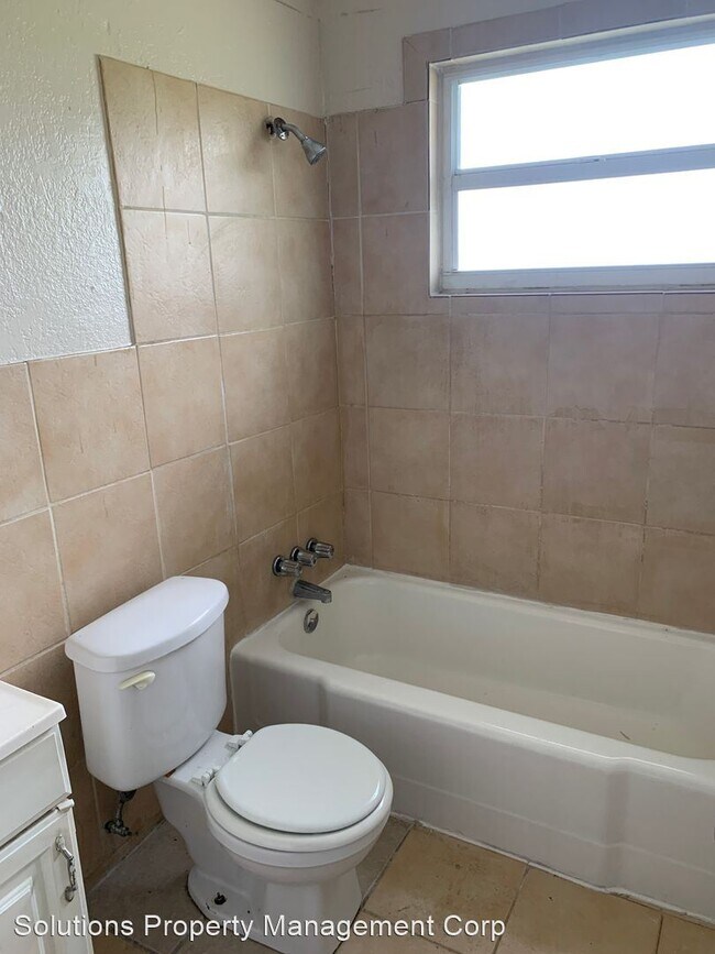 Building Photo - 1 br, 1 bath House - 999 Coleman St.