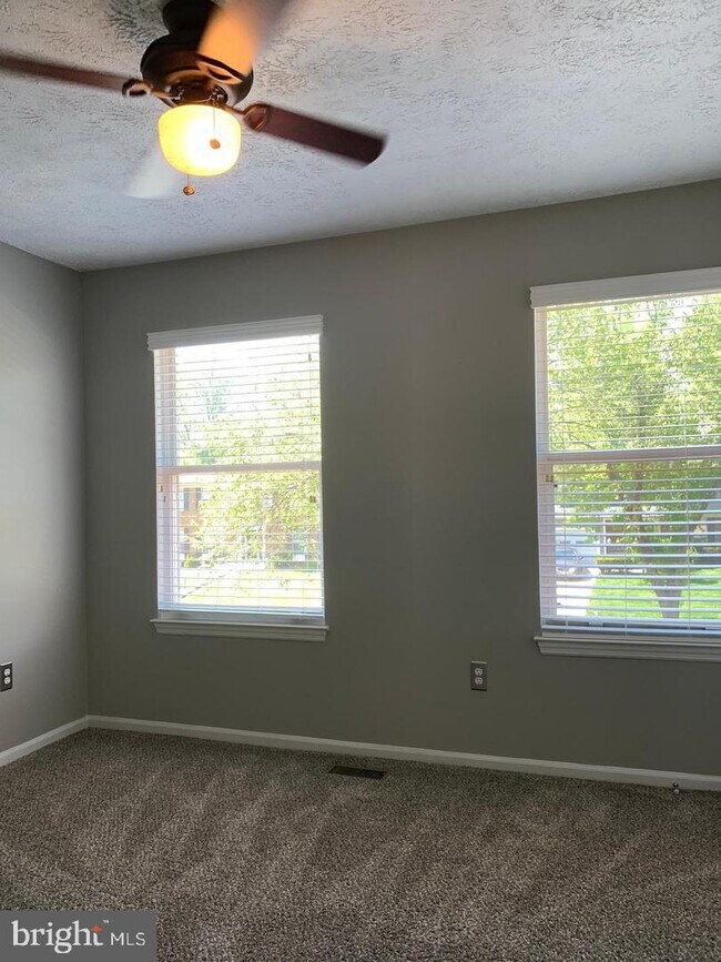 Building Photo - 903 Cypress Point Cir