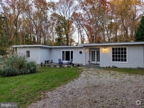 Building Photo - 6822 Sorrel St