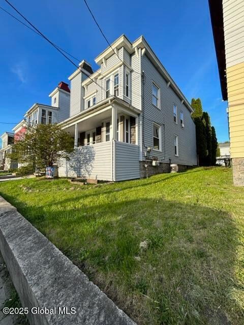 Foto principal - 357 Forest Ave