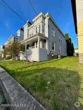 Building Photo - 357 Forest Ave