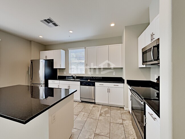 Building Photo - 20742 W Point Ridge Rd