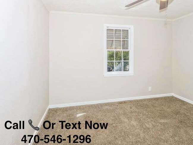 Building Photo - 211 Meadowdale Dr