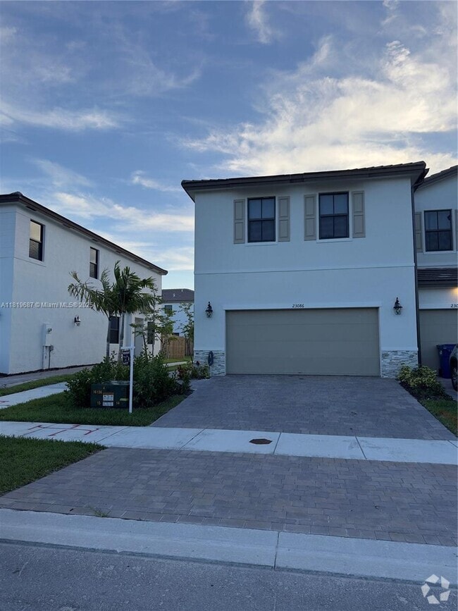 Building Photo - 23086 SW 130th Ave