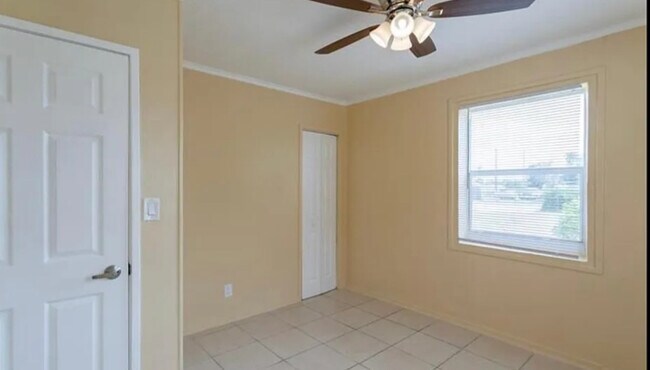 Foto del edificio - 808 W 4th St