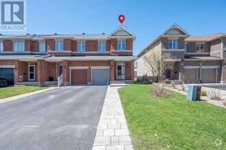 Building Photo - 1431 Comfrey Cres