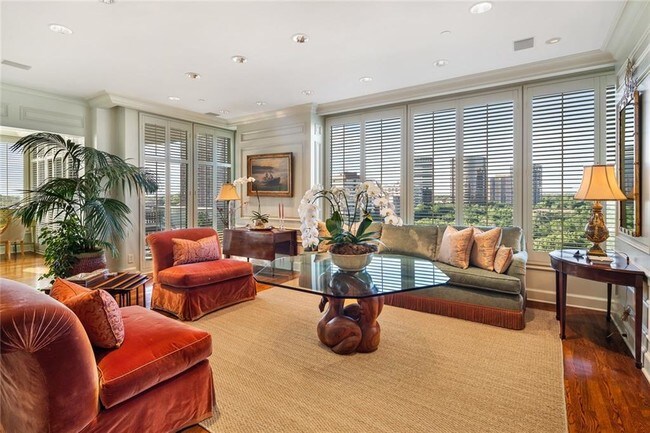 Foto del edificio - 3510 Turtle Creek Blvd