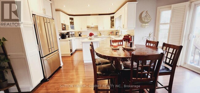Photo du bâtiment - 1651 Summergrove Crescent