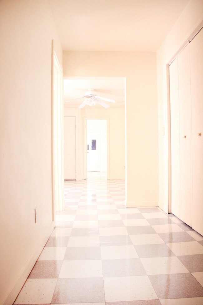 Photo - 122 North St Apartment