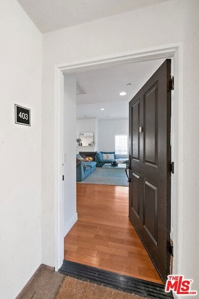 Building Photo - 1135 Rexford Dr