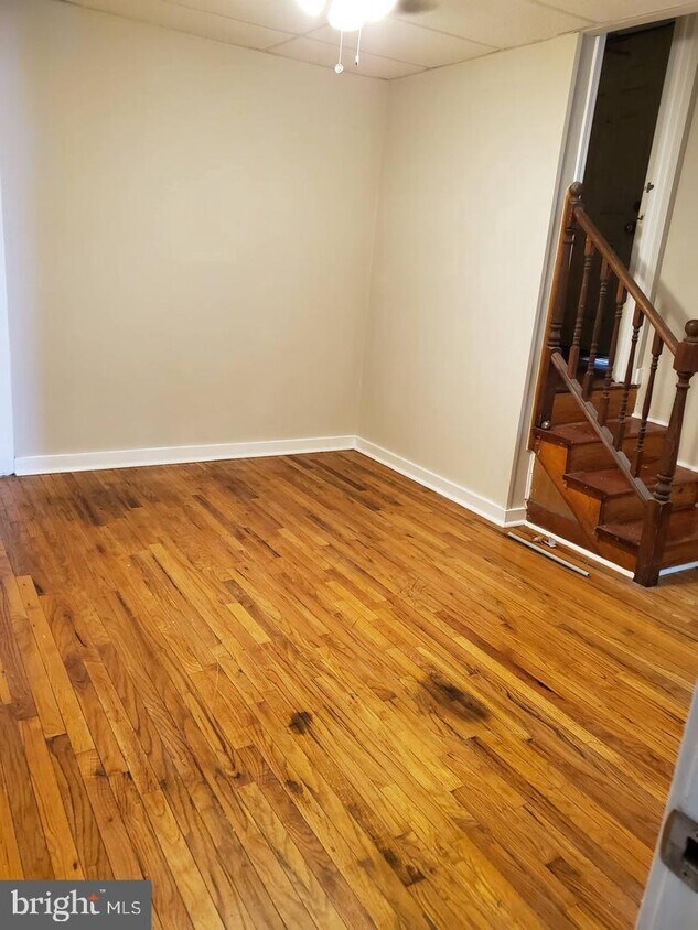 5 E Main St Unit B, Wrightstown, NJ 08562 Room for Rent in