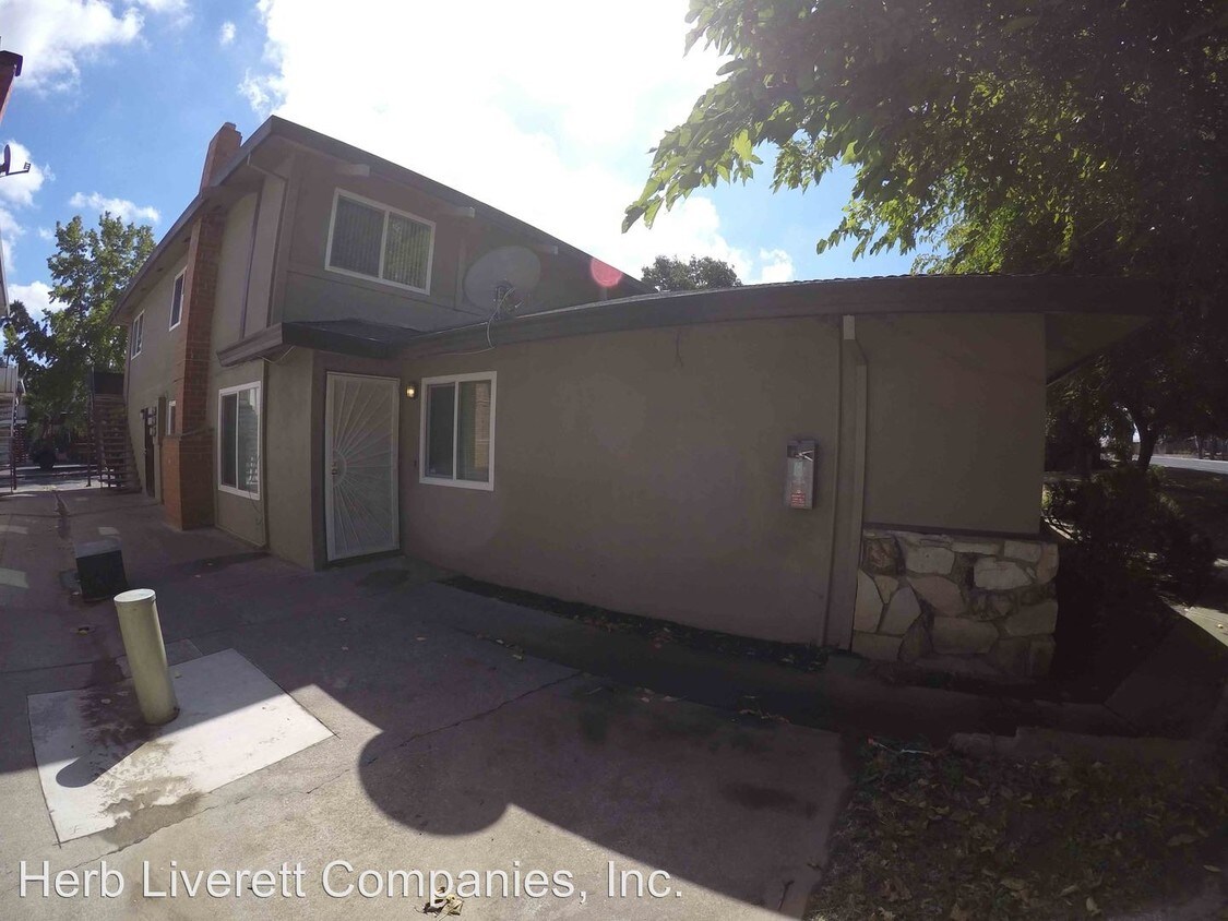 Primary Photo - 5738 Garfield Ave