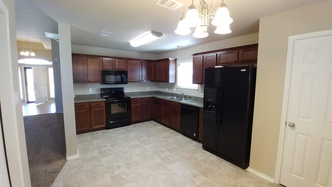 Kitchen - 1206 Abbey Rdg