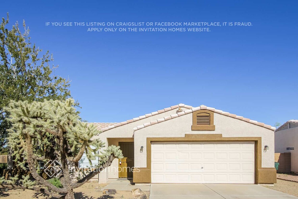 Primary Photo - 2602 E Helena Dr
