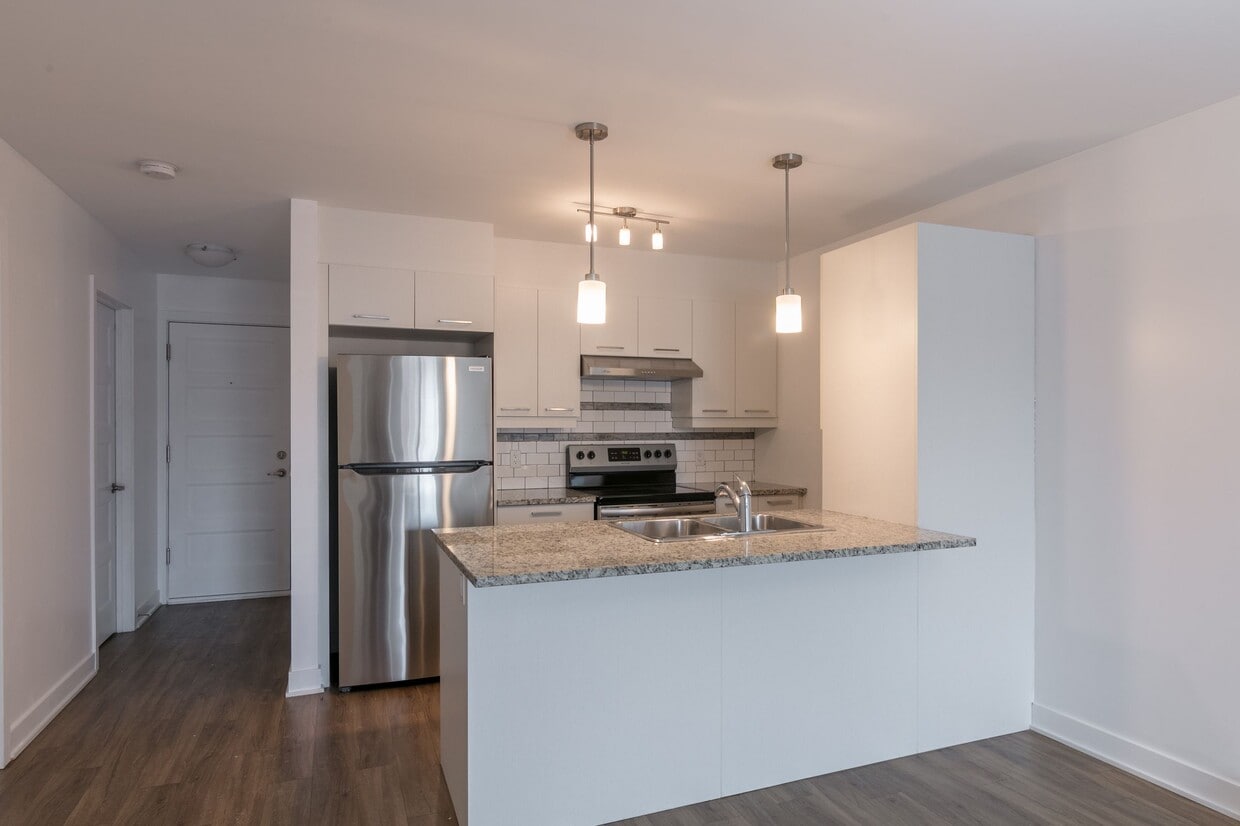 Photo principale - 1800 Rue Victoria