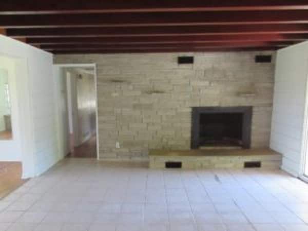 Building Photo - 817 Big Tree Rd