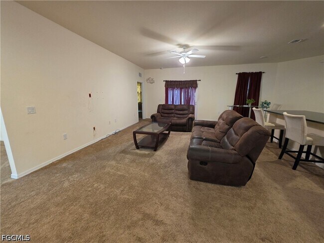Foto del edificio - 6004 Pecan Cir