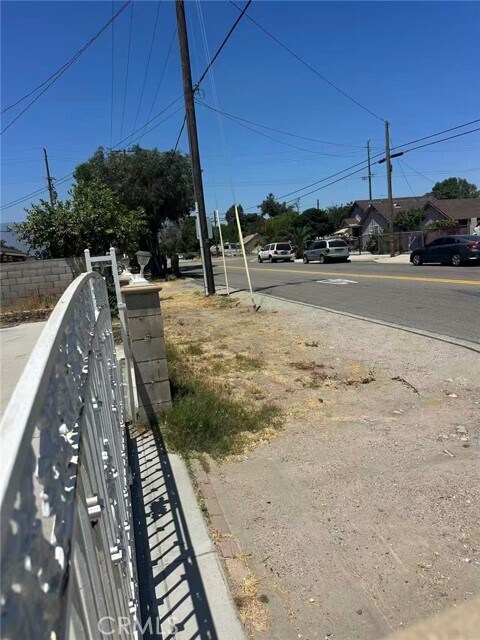 Foto del edificio - 8932 Redwood Ave