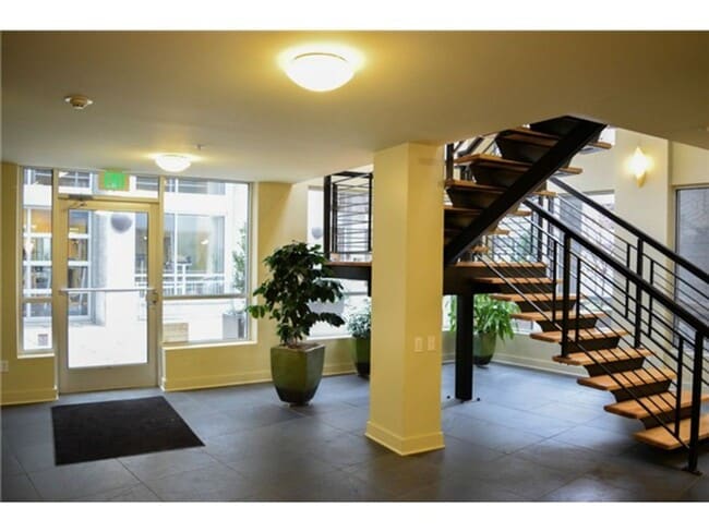 Building Photo - Amazing Capitol Hill Studio - GREAT DEAL!