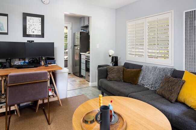 Living Room - 486 Audubon Way