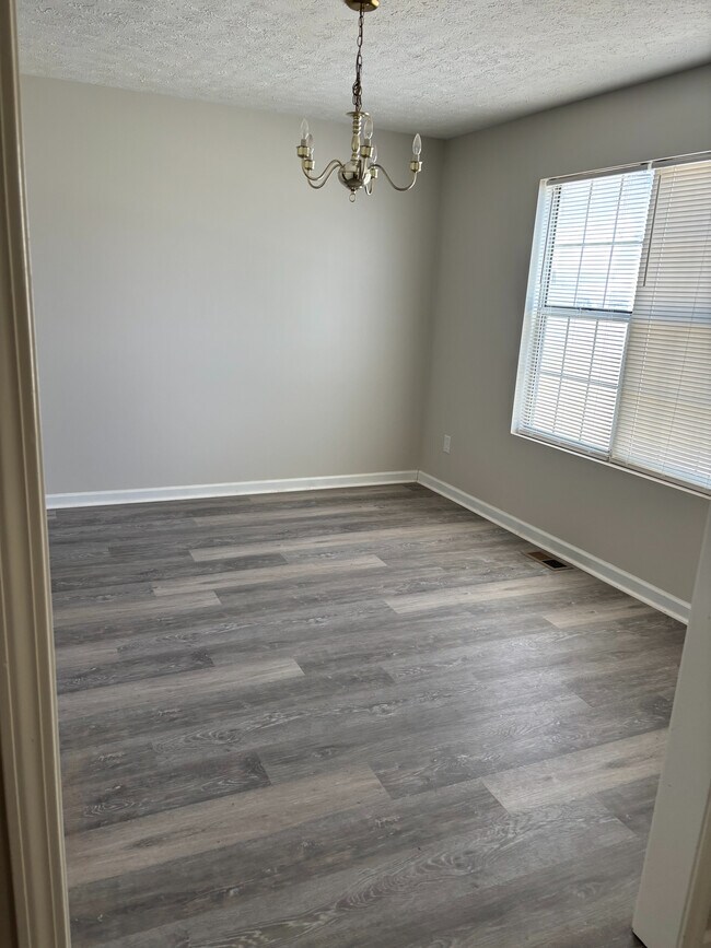 Foto del edificio - Room in Single Family Home on Brookside Dr SE