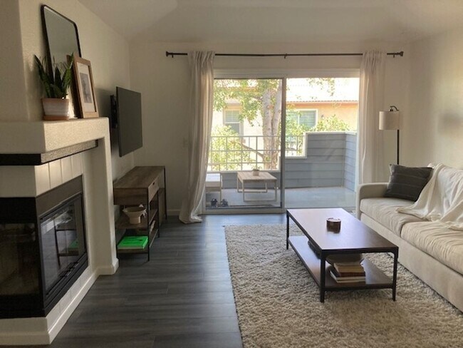 Building Photo - Spacious 2BR Condo in Chino Hills