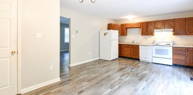 Foto del edificio - 5122 Redbud Rd