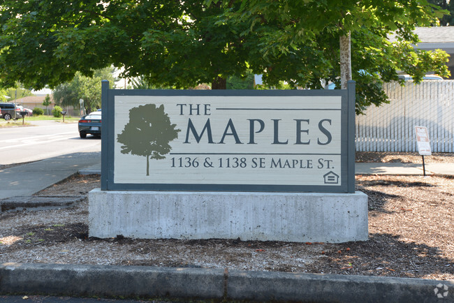 Foto del edificio - Maples 2