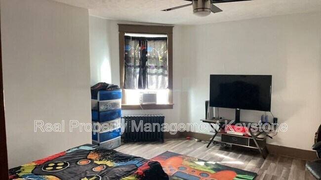 Foto del edificio - 1247 Chartiers Ave
