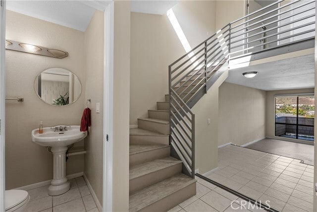 Building Photo - 33532 Valley View Ct
